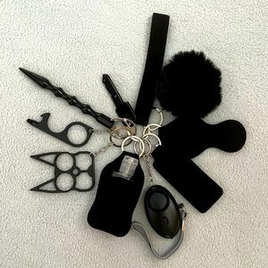 🖤Solid Black Safety Keychain Set🖤